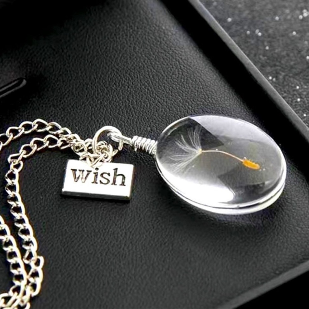 Wish single dandelion necklace